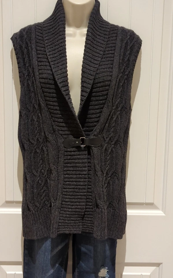 Cárdigan de punto gris sin mangas talla M American Living para dama Foto 2 de 4