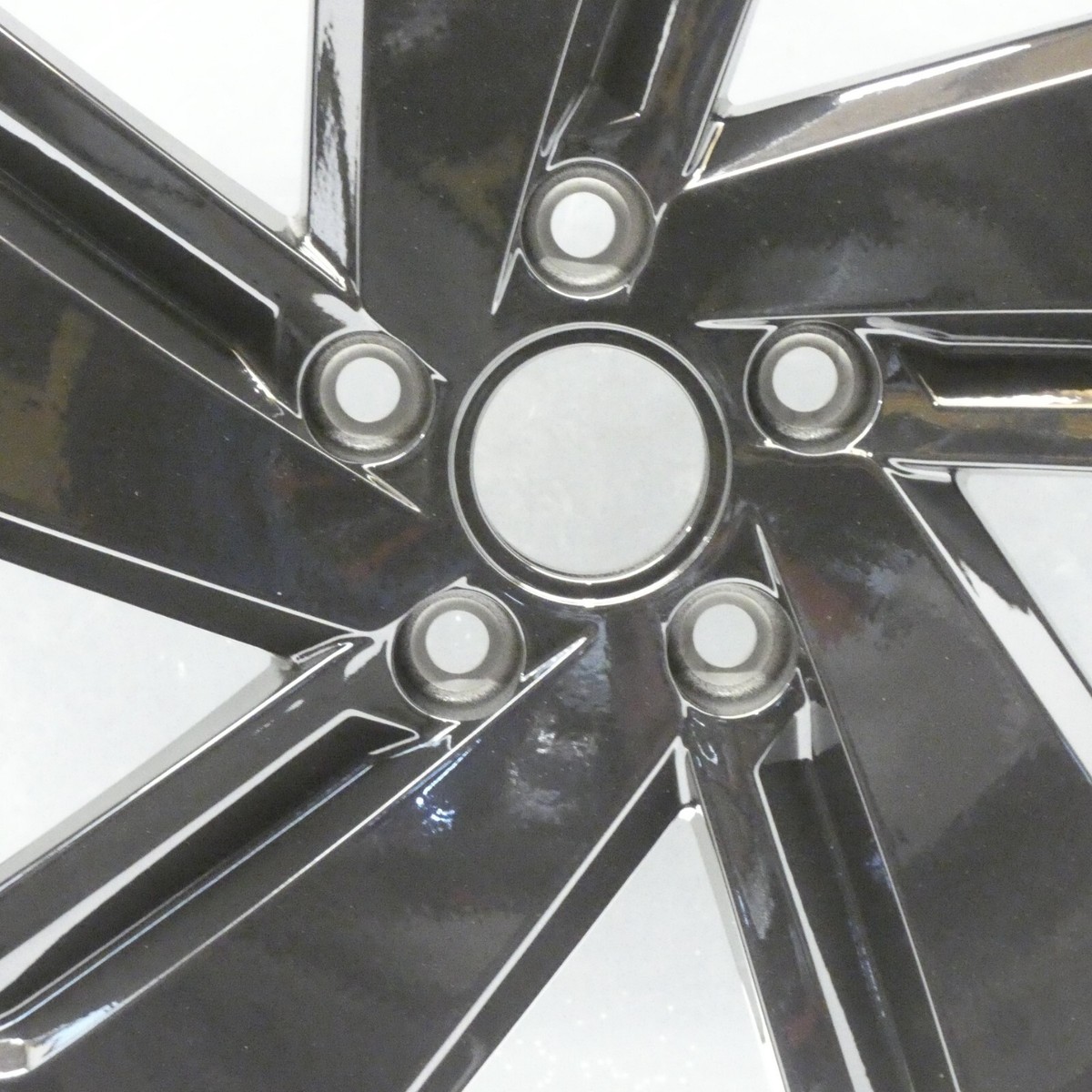 18 Inch VW Golf VI 6 VII 7 Milton Keynes 5G0601025CN Alloy Wheels