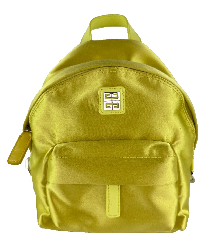 Mini mochila bolsa antipolvo Givenchy nueva con etiquetas 2024 auténtica mezcla de seda amarilla ácida 4G satinada Foto 2 de 4