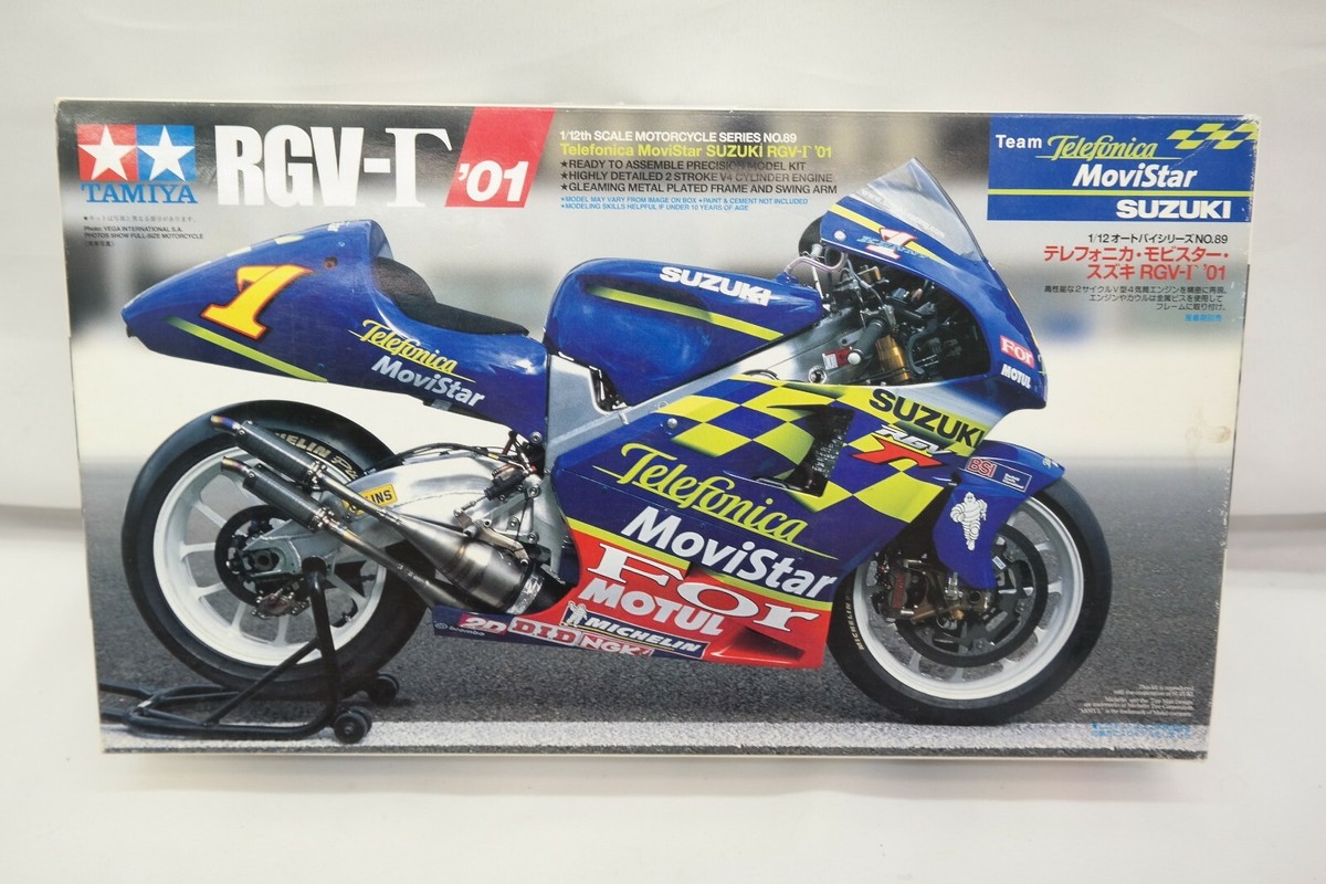Suzuki Telefónica Movistar 1/12スケールモデ完成品 Tamiya Scale 1/12 Telefonica MoviStar SUZUKI RGV-R '01