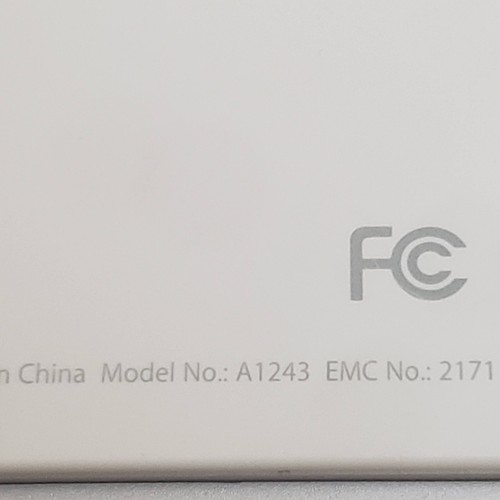 Apple Keyboard A1243 Ultrathin Wired Aluminum with 2 USB Slots - Tested ✅ - Picture 7 of 7