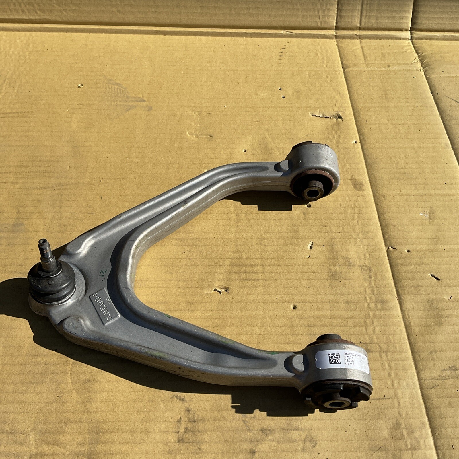 14-24 MASERATI Quattroporte/GHIBLI FRONT LEFT  UPPER CONTROL ARM OEM 0670004185