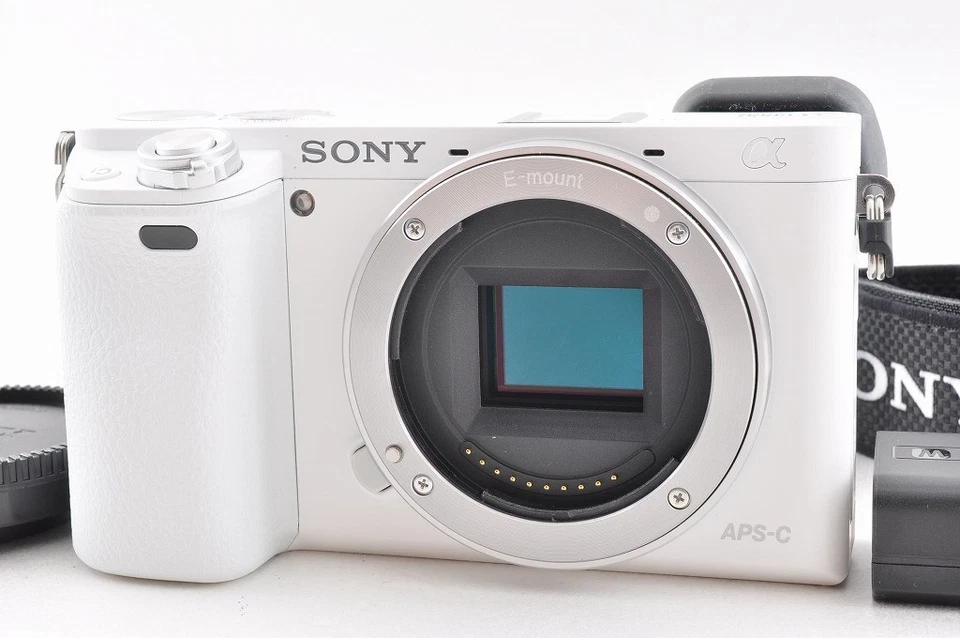 [Multilingual] Sony Alpha A6000 24.3MP Digital Camera White E PZ 16-50mm Lens #2 - Image 3 of 4