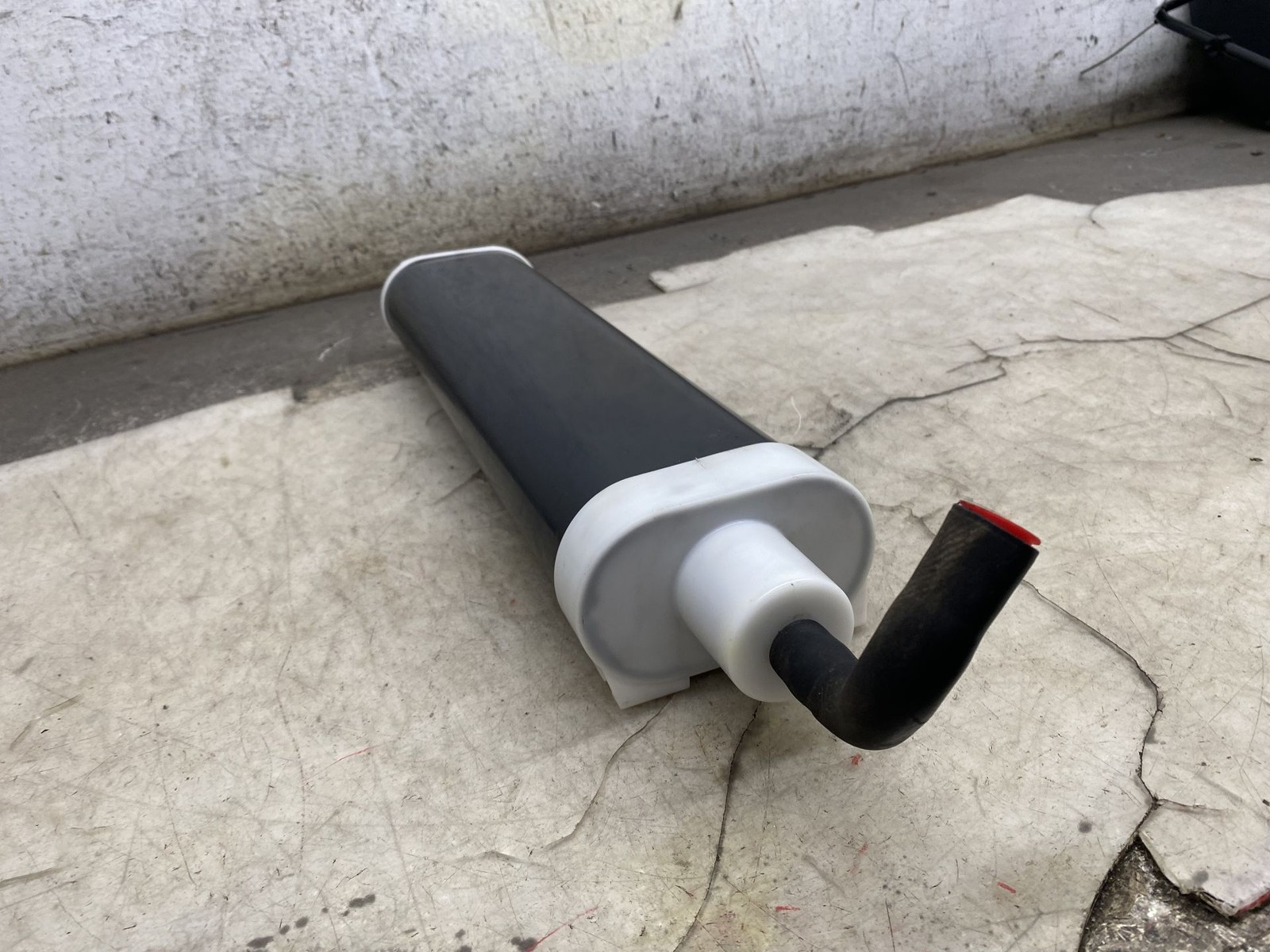 2020-2025 ASTON MARTIN DBX 4.0L FUEL VAPOR EVAPORATOR CHARCOAL FILTER CANISTER