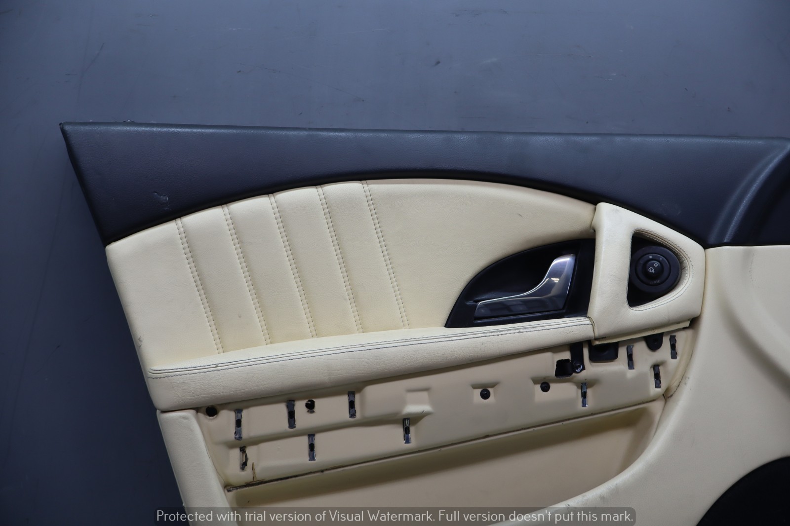 Maserati Quattroporte 2003-2013 FRONT+LEFT Door panel