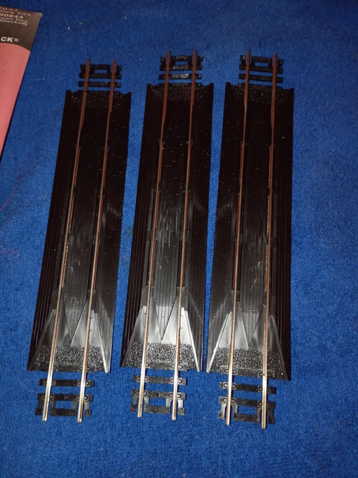 Atlas #844  Rerailer Nickel Silver Code 100 NoS New Vintage Snap On Track Rare - Image 2 of 2