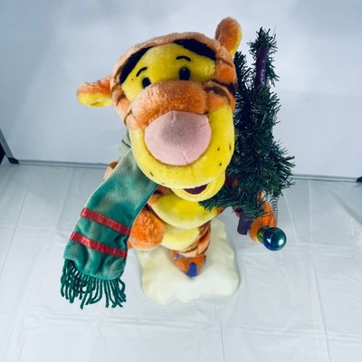Disney Telco 1996 Tigger Animated Christmas Figure with Tree & Scarf   24 