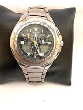 C650-Q02497  CITIZEN ECO-DRIVE SKYHAWK  WORLD TIME CHROGRPH         NOT WORKING