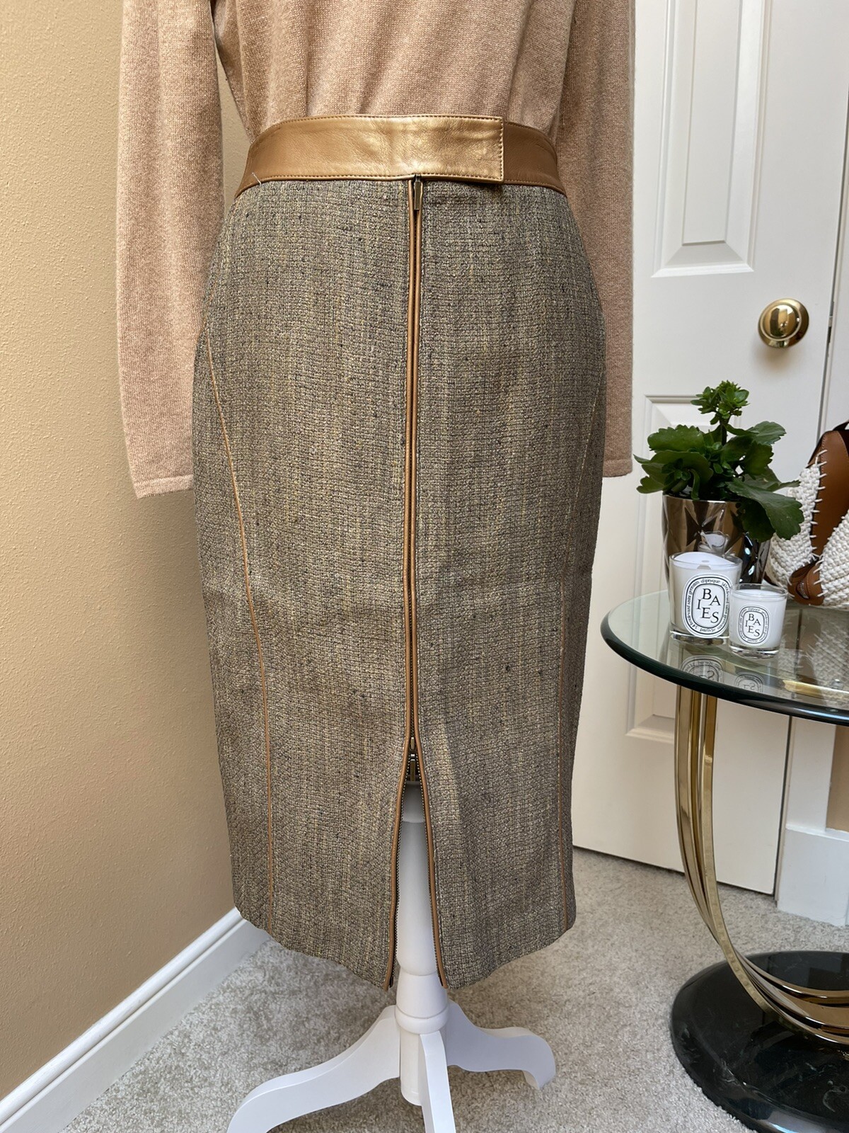 Picture 3 of 12