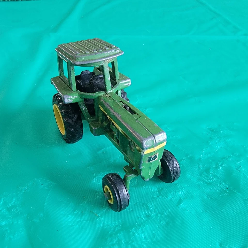 JOHN DEERE ETRL DIE CAST TRACTOR - Image 3 of 4