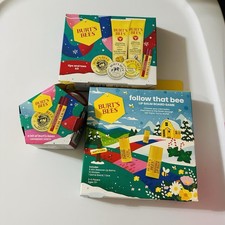 Burts Bees Lip Balm Kit Set Hand / Foot Cream Tips And Toes Set Cranberry Fizz