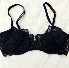 Vintage Y2K Victoria’s Secret Very Sexy Bra Size 34B Black Lace Gold hooks