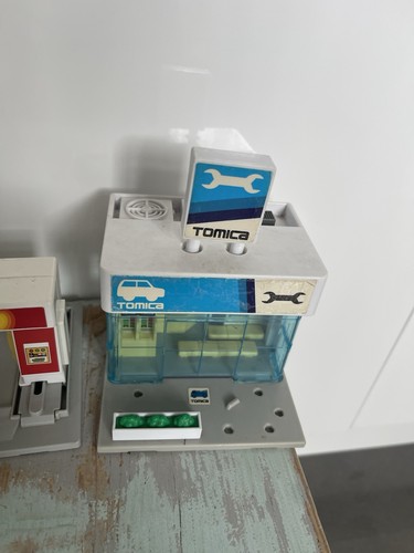 Tomica Hypercity Petrol Station Car Wash Etc Bundle - Picture 5 of 6