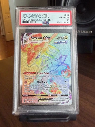 Rayquaza VMAX (Secret) 217/203 Evolving Skies PSA10