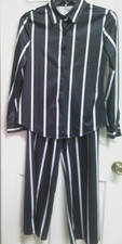 Ladies Medium Black  White Striped Lounge Set