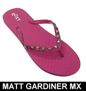 ladies roxy flip flops