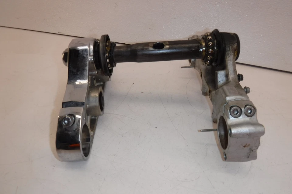 99-09 YAMAHA V STAR 1100 HORQUILLA DELANTERA ABRAZADERA SUPERIOR E INFERIOR TRIPLE ÁRBOL VÁSTAGO Foto 3 de 4