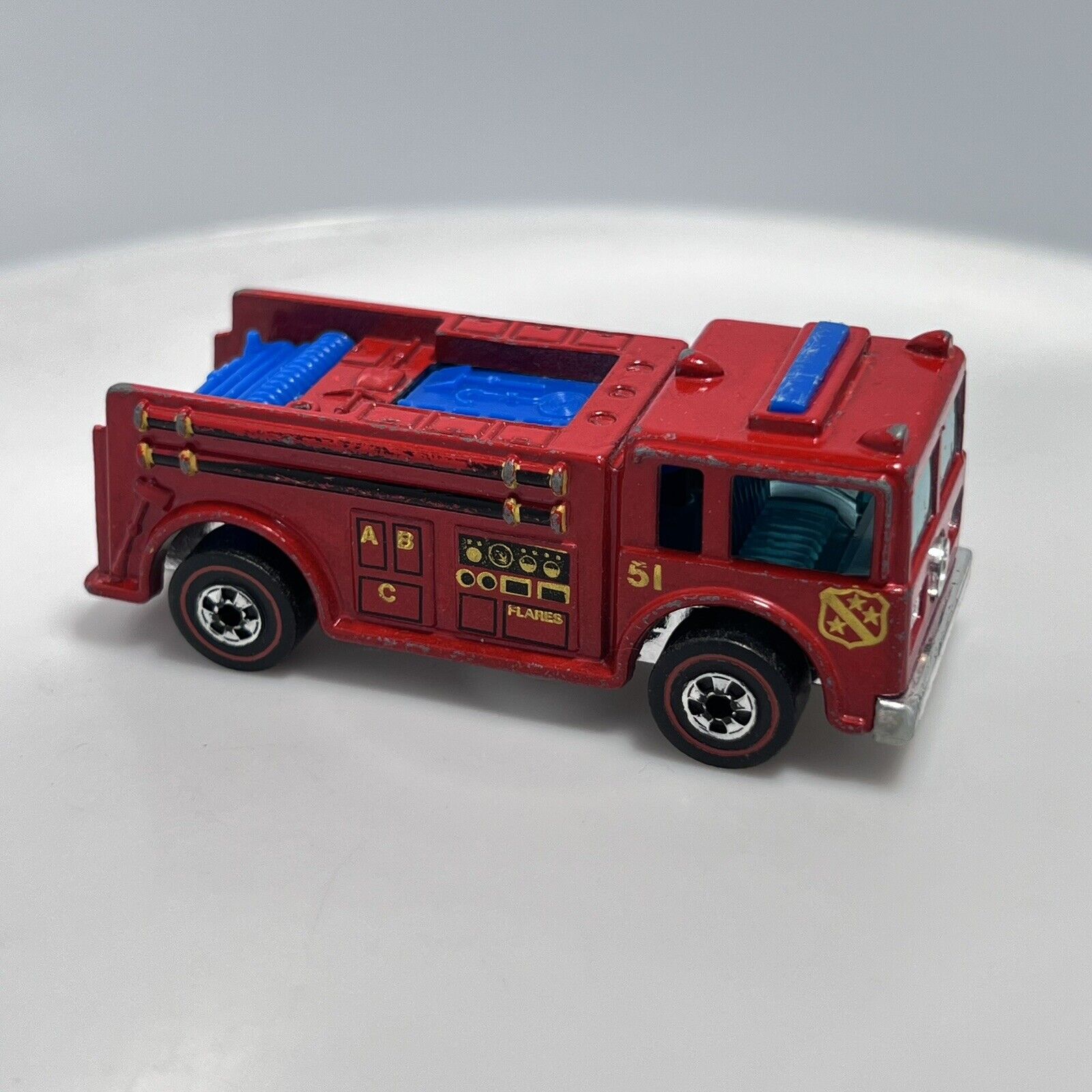 1977 Vintage Hot Wheels FLYING COLORS Redline Fire Eater Red Fire Truck