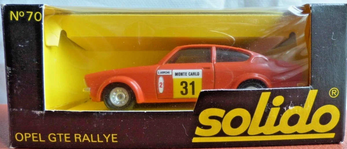 821961_3