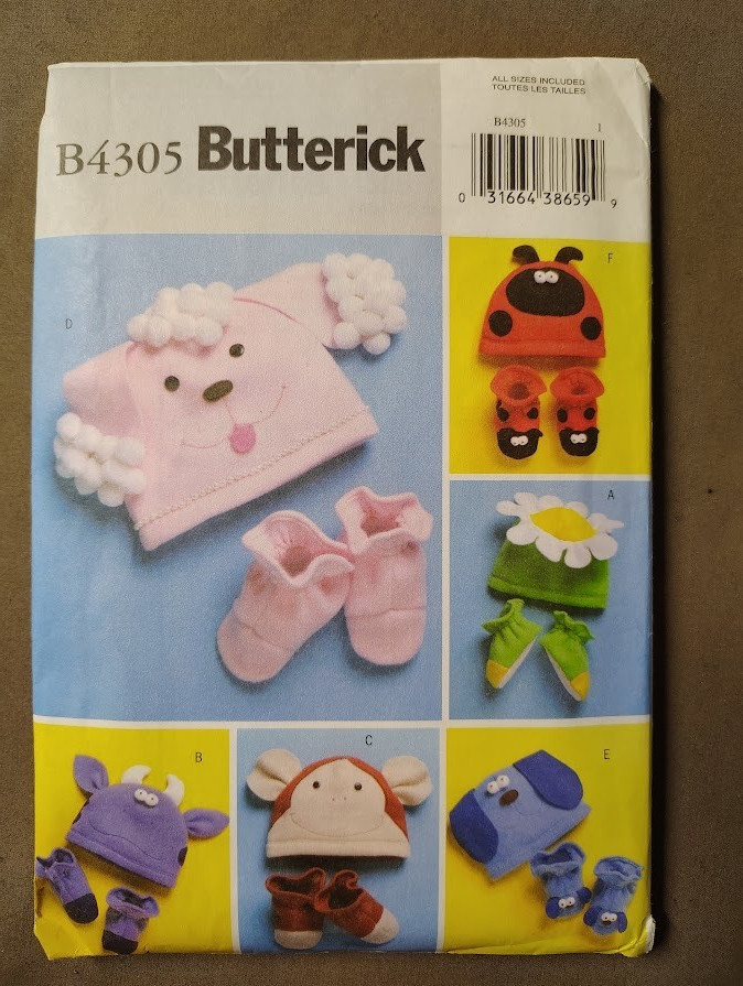 Infant's/Toddler's Fleece Hat & Slippers Sewing Pattern, Butterick 4305, NEW