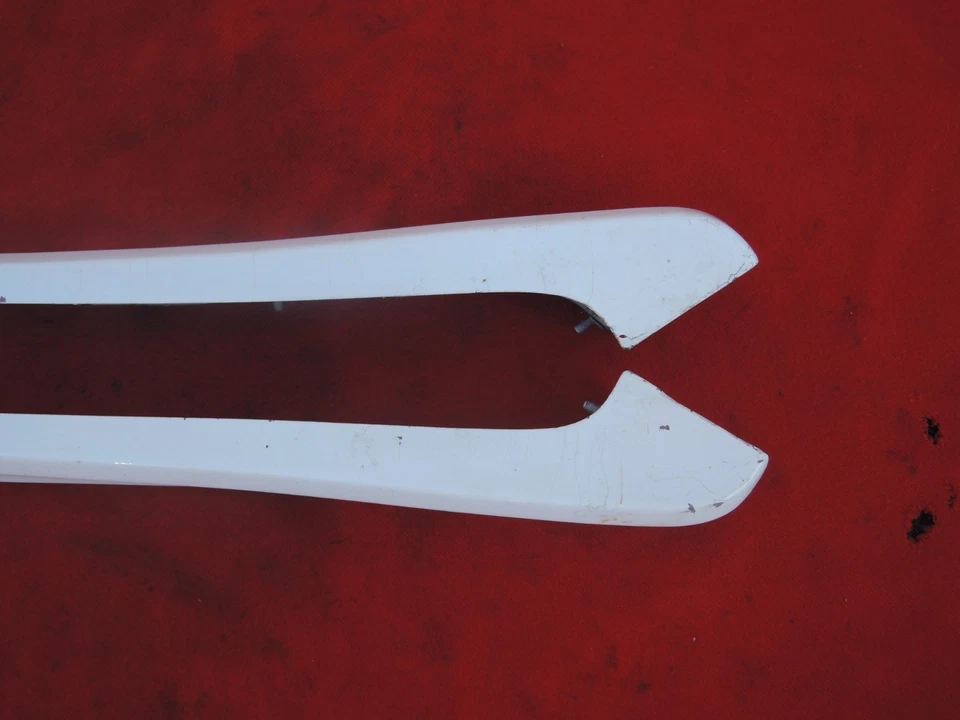 ALFA ROMEO MILANO 3.0 Verde PAR DE MOLDURAS DE CUARTO TRASERO DERECHO E IZQUIERDO Pintado Foto 3 de 4