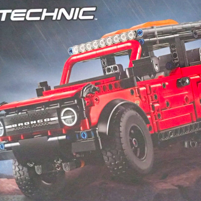 LEGO Technic roter Geländewagen Offroad-Fahrzeug/Jeep Modell Set