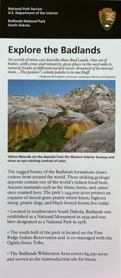 New EXPLORE the BADLANDS   NATIONAL PARK SERVICE RACK CARD Unigrid/Brochure  NPS
