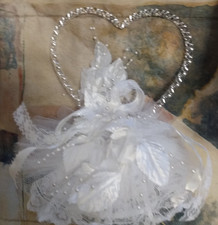 HALLMARK HEART AND LACE PLASTIC CAKE TOPPER 8" HIGH X 6" WIDE. WEDDING CAKE