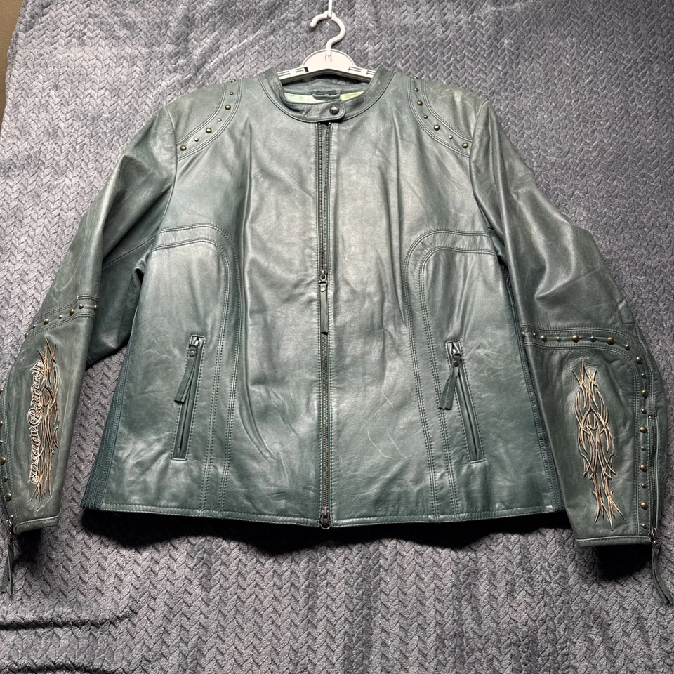 Chaqueta de cuero Harley-Davidson para mujer 3X verde tachonado bordado logotipo trasero Foto 3 de 4