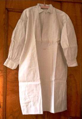 Leinen Hemd  Bauernleinen Herrenhemd Nachthemd  mit Monogramm P M