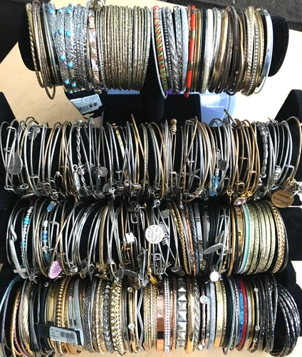 330+ HUGE Vintage Costume to Fashion Jewelry lot Bracelet Bangle Charm Alex Ani