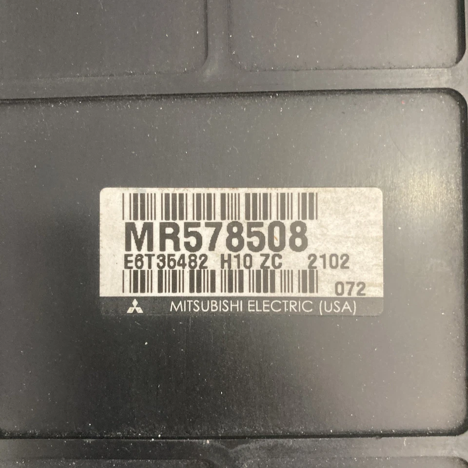 Mitsubishi Eclipse 2001 ECU/cilindro de bloqueo/llave MR578508 Foto 2 de 4