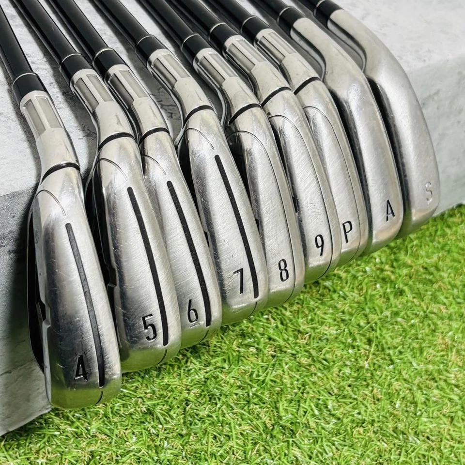 TaylorMade M4 Iron Set 9pcs 4-PW, GW, SW Graphite Flex R Left-Handed - Image 3 of 4