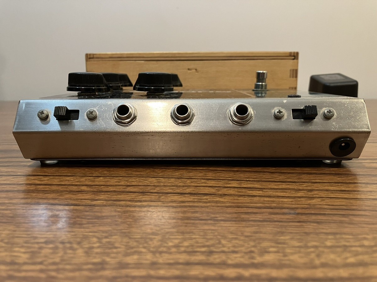 Electro Harmonix Stereo Polychorus Chorus Flanger Effects