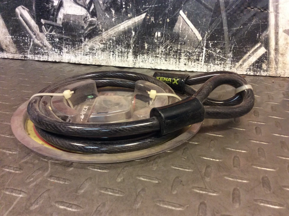 Xena XZA-150 Cable and Lock Adapter 150CM Steel Loop (Lock Alarm Sold Seperate) - Image 3 of 4