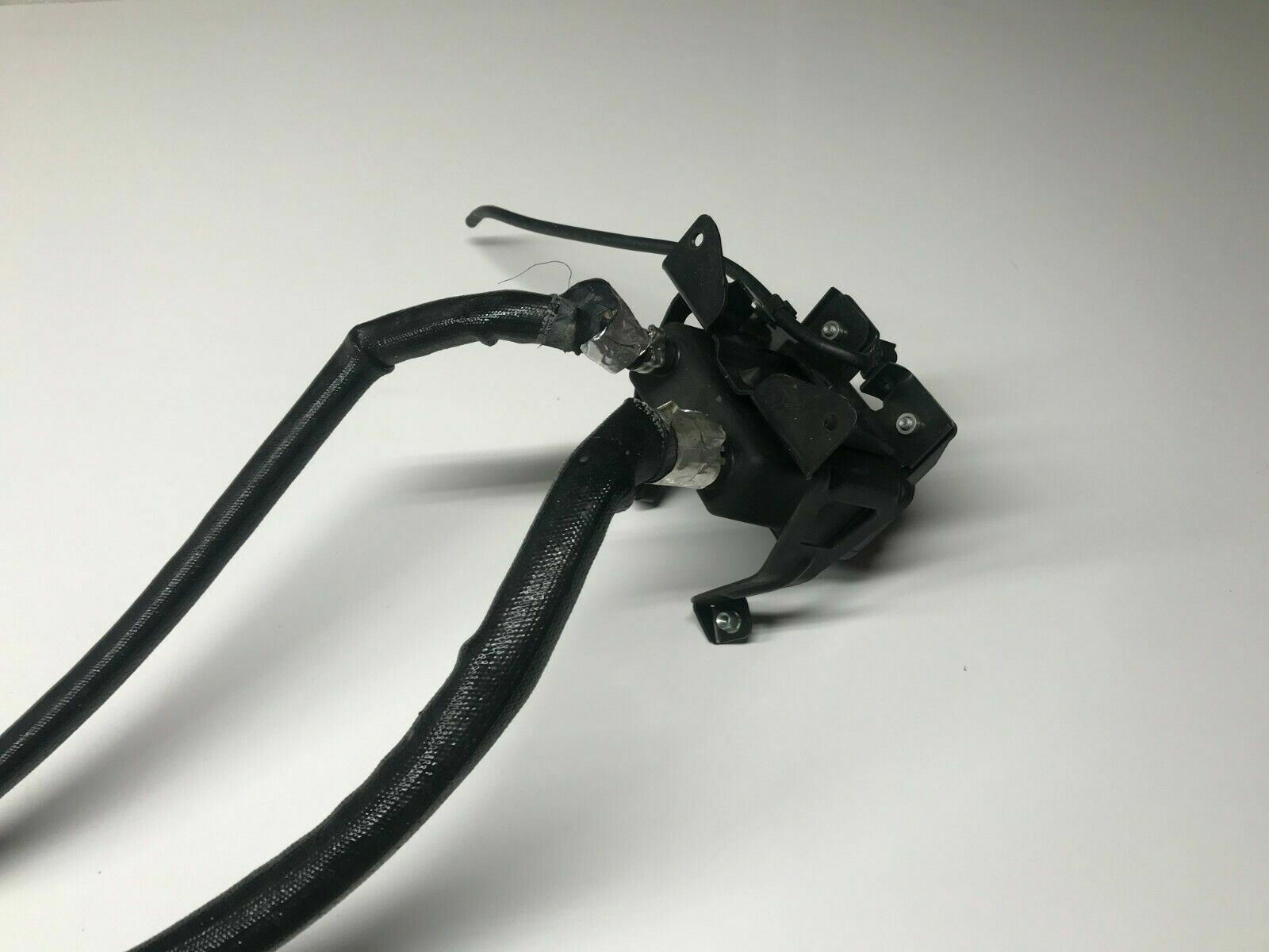 FERRARI 488 POWER STEERING RESERVOIR TUBE FROM TANK TO PUMP OEM 315560 315062