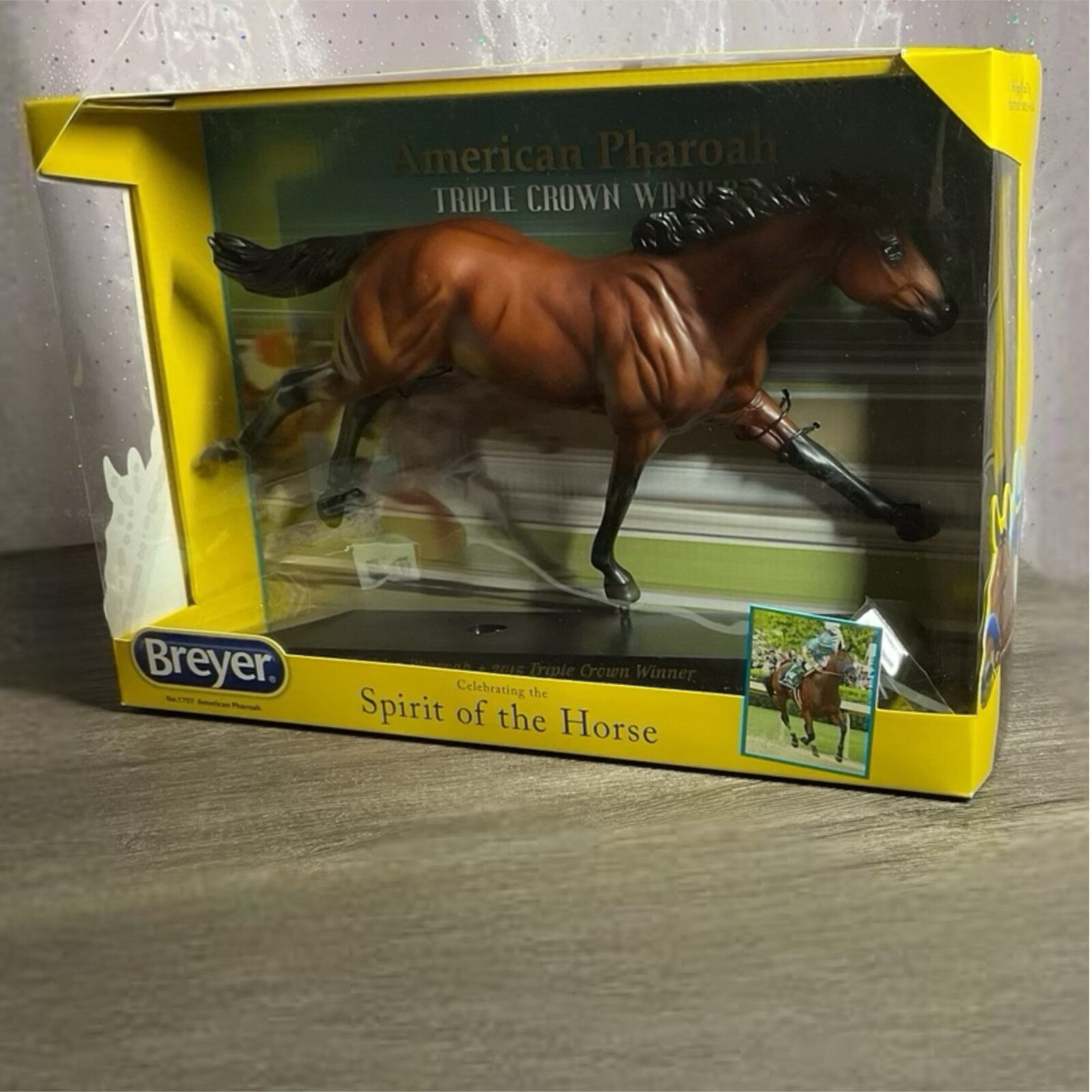 Breyer Traditional Size 2015 American Pharoah Thoroughbred Triple Crown Winner