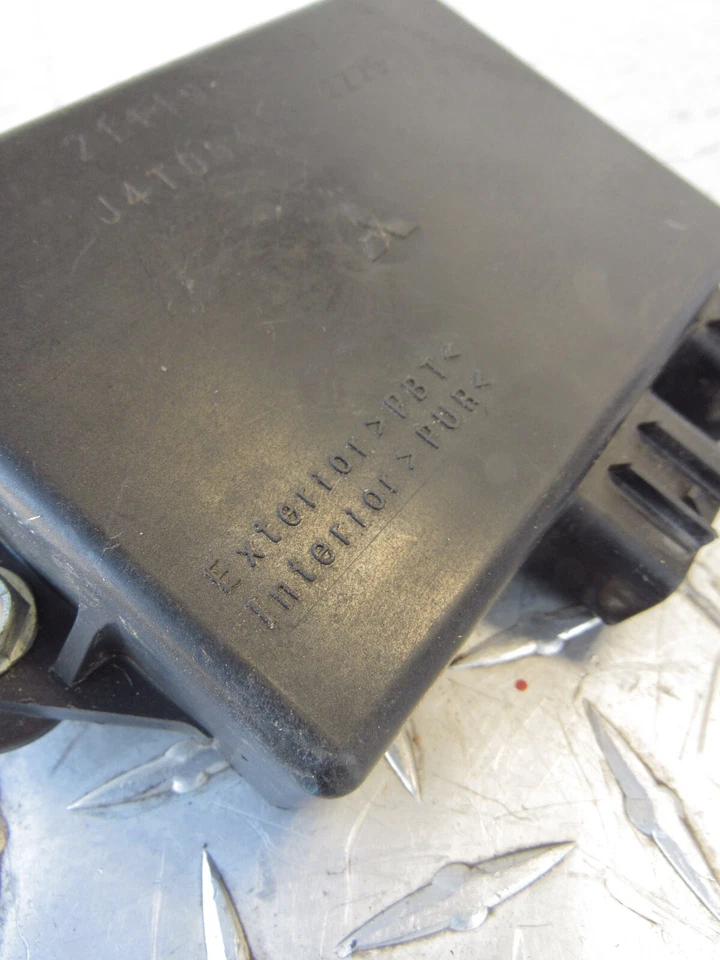 1997 97 KAWASAKI ZX750P ZX 750P ZX7R NINJA IGNIÇÃO CAIXA CDI - Imagem 3 de 4