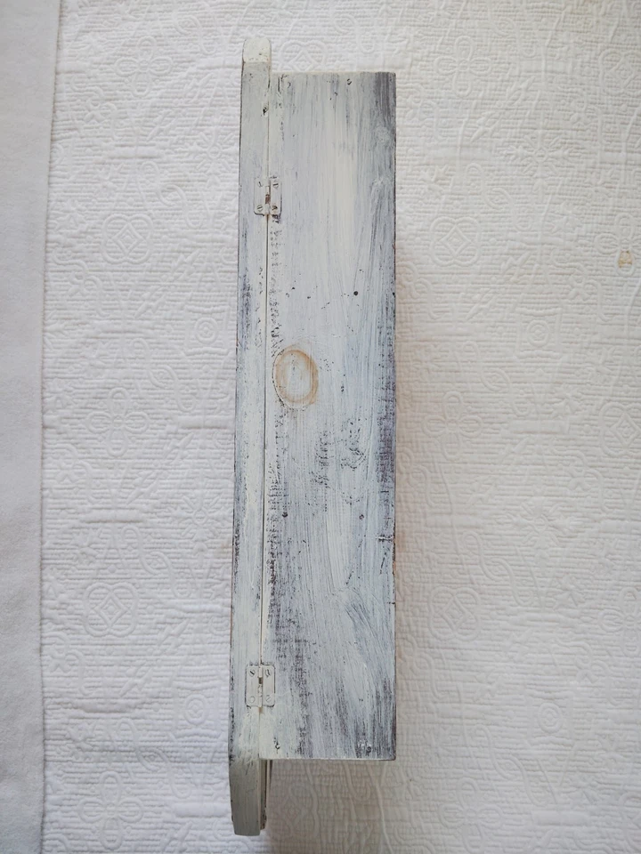 ❤️Estante de madera blanco para casa de campo Shabby Chic puertas de corazón Foto 4 de 4