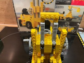 LEGO LEGOLAND classic Technic 850 Fork lift Complete with box and instructions