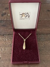 Vintage 9ct Yellow Gold Pendant & Chain 