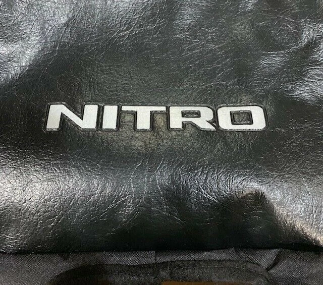 KIT DE CUBIERTA DELANTERA PARA DODGE NITRO 2007-2011 82210407AB - NUEVO OEM Foto 2 de 4