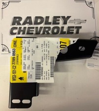 NEW GM OEM REAR BUMPER- MOUNT BRACKET RIGHT- GENERAL MOTORS GMC 22890963
