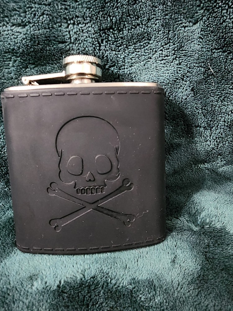 Skul Engraved 6oz Rubber-Coated Stainless Steel Hip Flask, 6oz