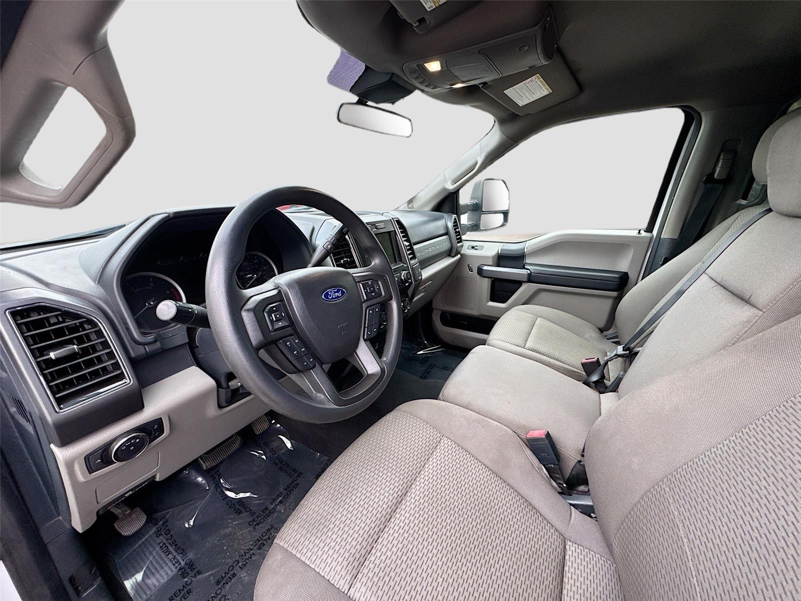 2022 Ford Super Duty F-350 DRW XLT thumbnail 9