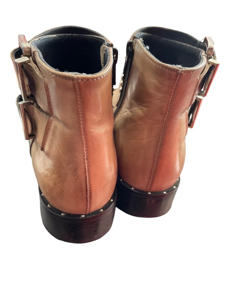 Botines Charles David Chief mujer cuero topo tachonado talla 8,5 SKU 8864 Foto 4 de 4