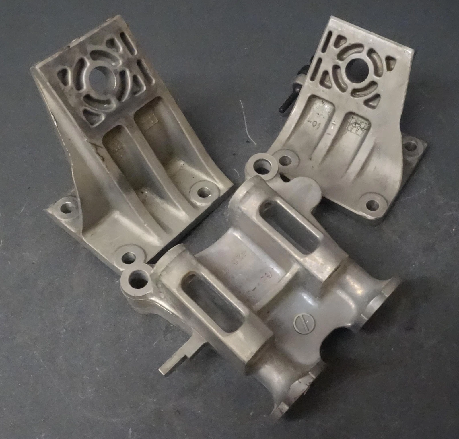 Yamaha Waverunner Gp1200 Gp1300r Xlt1200 Engine Motor Brackets 68n-21425-00-8p