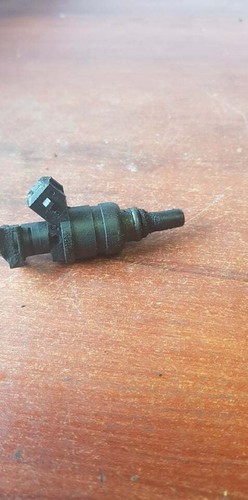 BMW 5ER E60 E61 2005 520i 525i 530i BENZIN EINSPRITZDÜSE DÜSE 1427240