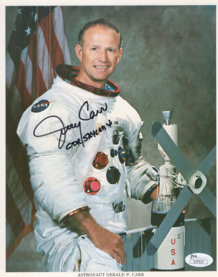 GERALD CARR HAND SIGNED 8x10 COLOR PHOTO    NASA ASTRONAUT       SKYLAB     JSA 