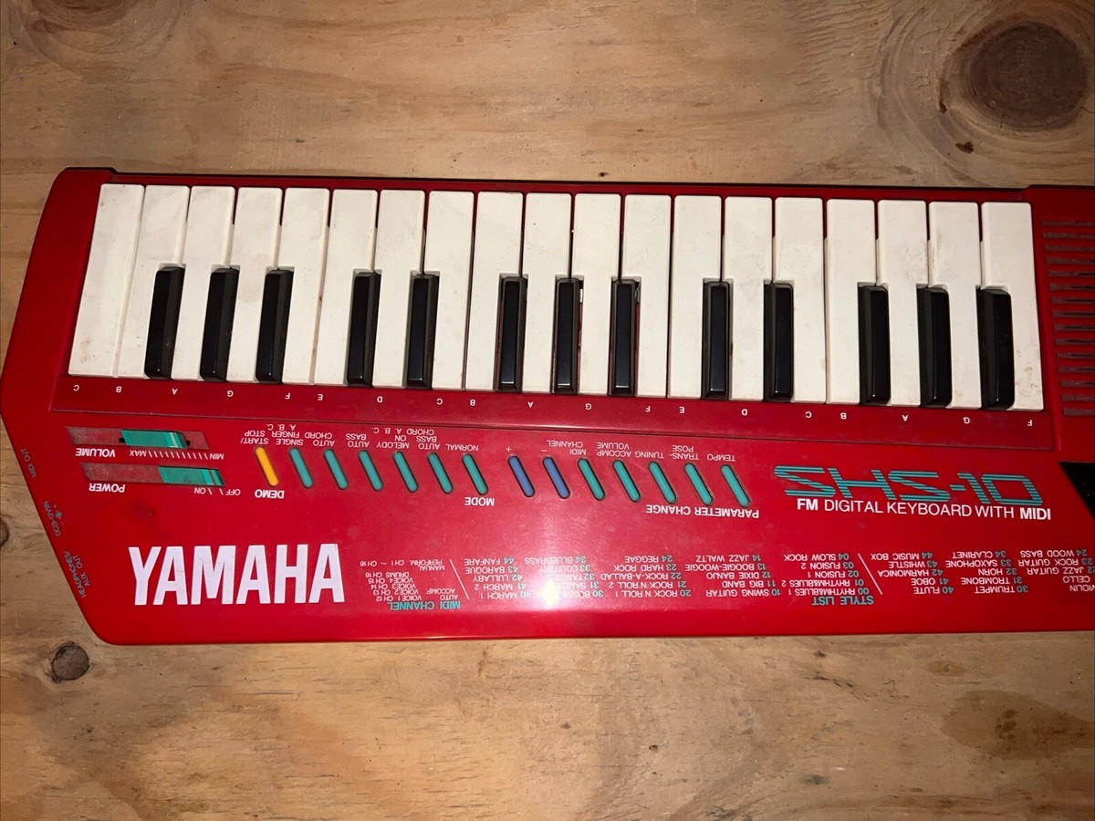動作品】YAMAHA ヤマハ デジタルキーボード ショルキー SHS-10
